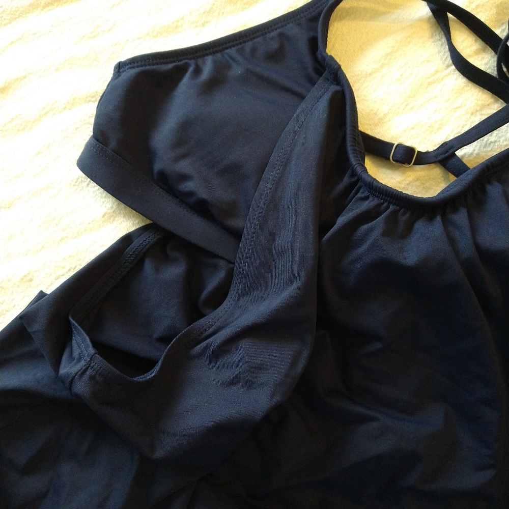 Athleta tankini swim top